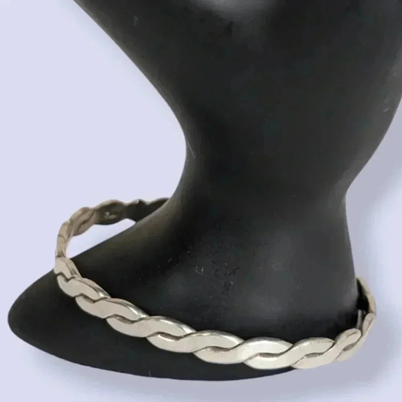 Vintage Tango Sterling Closed Bangle - Picture 1 of 4